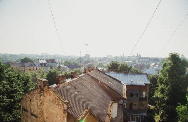 Vista Aérea Dos Telhados Dos Edifícios Lviv Durante Dia — Fotografia de Stock