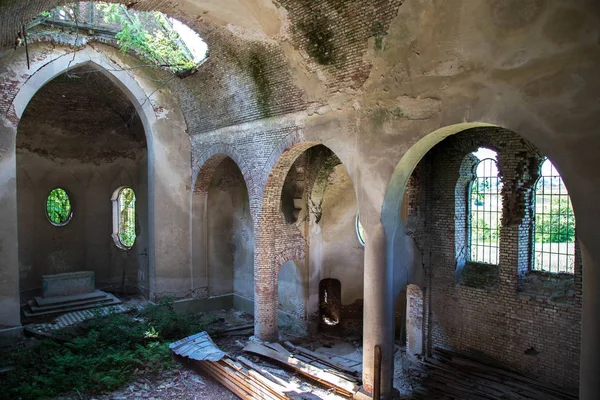 Dentro Las Ruinas Del Castillo Durante Día Lviv —  Fotos de Stock