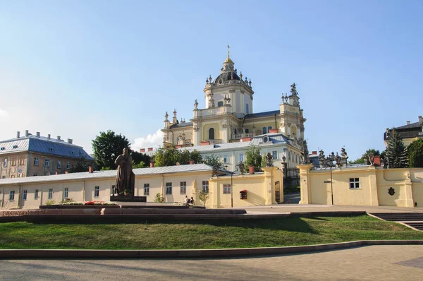 gündüz, Ukrayna, Lviv mimarisinin görünümü 