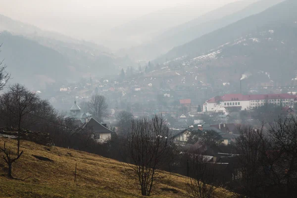 Letecký Pohled Obec Jaremče Pozadí Hory — Stock fotografie