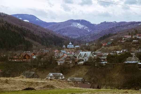 Letecký Pohled Holovy Vesnice Pozadí Hor Ukrajina — Stock fotografie