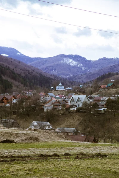 Вид Воздуха Головый Поселок Фоне Гор Украина — стоковое фото