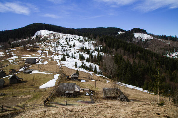 traditional architecture of Kryvorivnya village, Ukraine