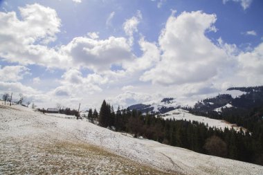 Slupeyka yakın kış peyzaj, Verhovyna Köyü