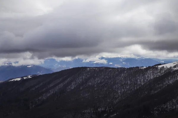 köy Kvasy yakınlarındaki doğal manzara, Mount Blyznytsya