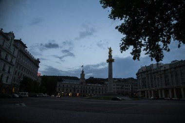 Alacakaranlıkta Tiflis mimarisi, Gürcistan 