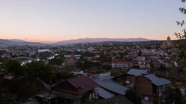 Vista Aérea Ciudad Tiflis Sobre Fondo Del Atardecer — Foto de Stock