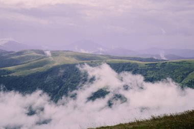 gündüz Blyznytsya Dağı görünümü, Kvasy, Ukrayna 