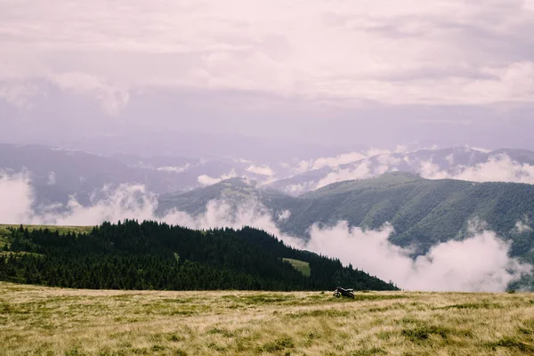 gündüz Blyznytsya Dağı görünümü, Kvasy, Ukrayna 