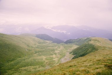 gündüz Blyznytsya Dağı görünümü, Kvasy, Ukrayna 