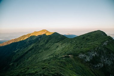 Dağlı doğal manzara, Marmarosy, Ukrayna 'nın Romanya sınırı 