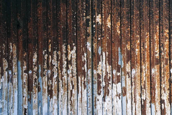 五颜六色的锈迹斑斑的金属铁板磨墙背景表面 — 图库照片