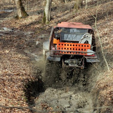Maikop Adigeia Bölgesi,Rusya Federasyonu 02.24.2017 :Test arabaları-kros arazisi ve off-road.