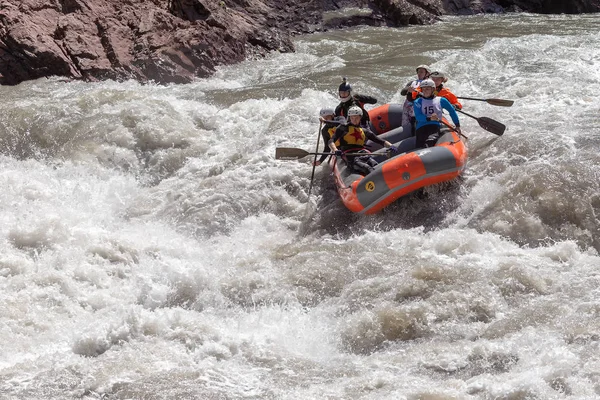 Maykop República Adygea Federación Rusa 2018 Rafting Pasando Por Umbral — Foto de Stock