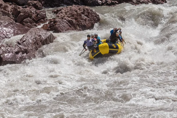 Maykop Republika Adygea Ruská Federace 2018 Rafting Procházející Prahem Řeky — Stock fotografie