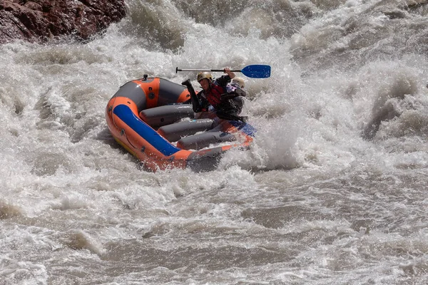 Maykop République Adygea Fédération Russie 2018 Rafting Franchissant Seuil Rivière — Photo