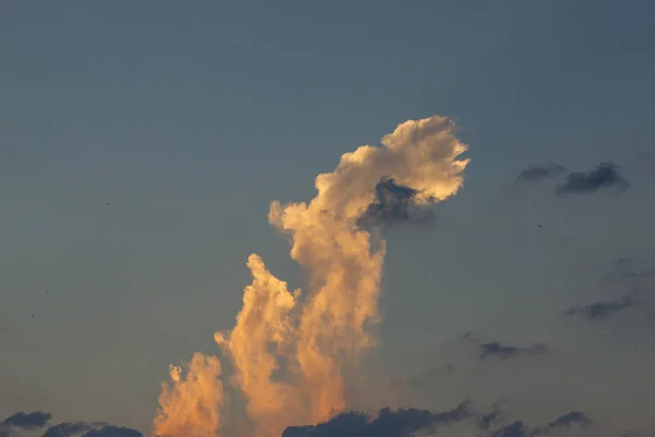 Wolken Firmament Abendsonnenuntergang Klarer Sonniger Tag — Stockfoto