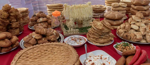 Festa Del Decimo Anniversario Del Formaggio Adygea Formaggi Nazionali Preparati — Foto Stock