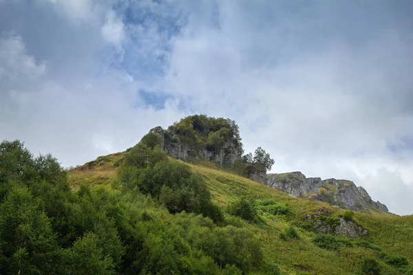 Panorama Montanhas Prados Subalpinos Cobertos Vegetação Verão Lugares Para Visitar — Fotografia de Stock