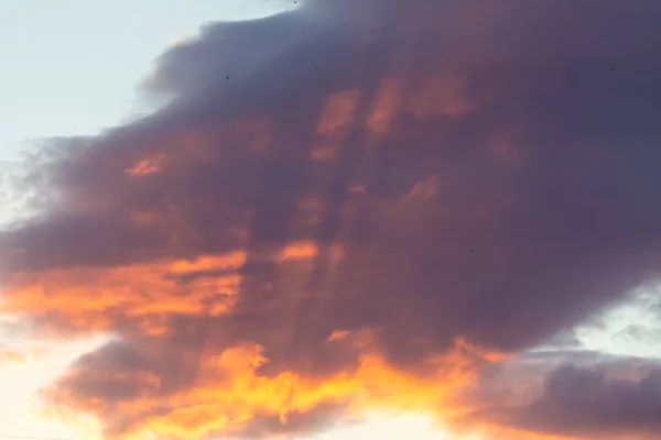 Abendhimmel Bei Sonnenuntergang Wolken Rot Und Rosa Herbsthimmel Sonnenuntergang — Stockfoto