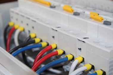 kesici içine tellerin kurulumu