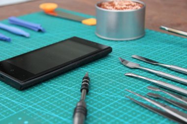 aracı ile telefonunuzu onarmak