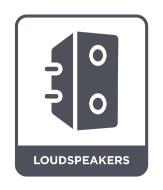 hoparlör simgesi modaya uygun bir tasarım tarzı. hoparlör simgesi beyaz arka plan üzerinde izole. hoparlörler vektör simgesi basit ve modern düz sembolü.