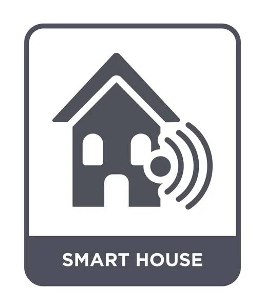スマートハウスのトレンディなデザイン スタイルのアイコン スマートハウスのアイコンが白い背景で隔離 スマートハウス ベクトル アイコン シンプルでモダンなフラット記号 — ストックベクタ