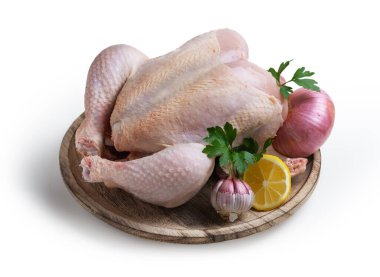 Çiğ tavuk pişirmek için hazırlandı. Kırpma yolu içeriyor.
