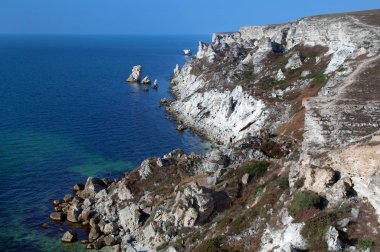 Yalı taşlarla görünümünü