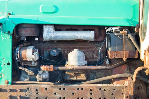 Oude Vuile Dieselmotor Trekker Voor Het Uit Zee Trekken Van — Stockfoto