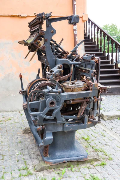 Oude Drukmachine Binnenplaats Van Het Kasteel Van Lubart Lutsk Oekraïne — Stockfoto