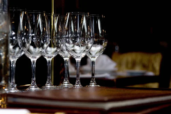 Close Empty Glasses Twilight Restaurant — Stock Photo, Image