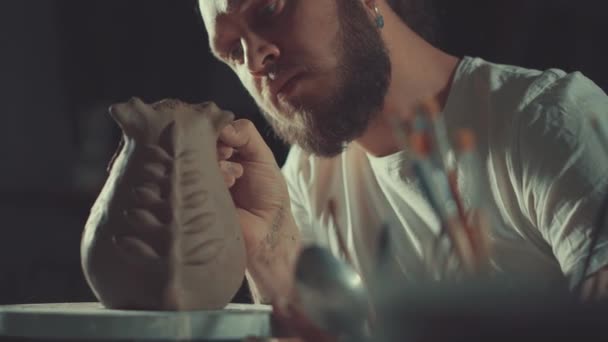 Keramika Art Hliněné Produkt Lisování — Stock video
