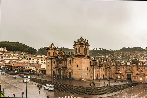 La Basilica Cattedrale dell'Assunzione della Vergine, conosciuta anche come Cattedrale di Cusco — Foto Stock