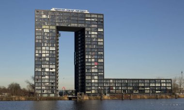 Tasman kulesi. Tasman kulenin üst bir 