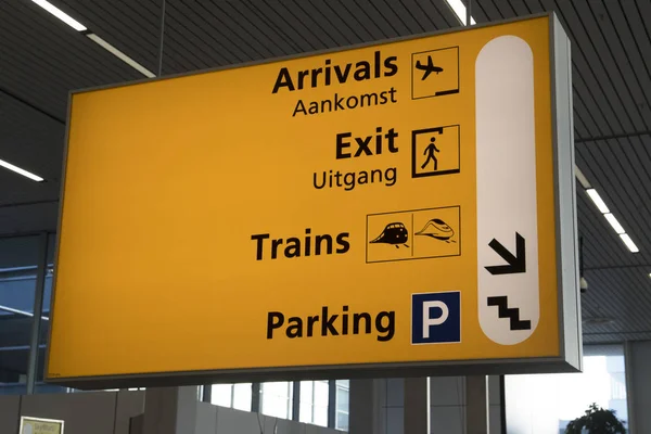 Electric Aviation Information Board Passengers Airport Arrivals Checkin Departures — Stock Photo, Image