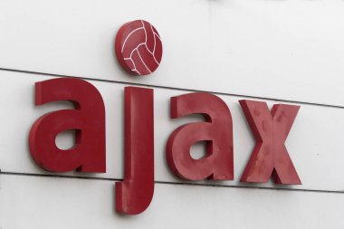 Zandvoort pistinde jumbo yarış günlerinde Formle 1 Auto coureur Max verstappen. Max burada sürücüler 2011 Formula 1 araba Rb 7 yeni renklerde boyanmış. Grand Prix Formula 1 35 yıl sonra gelecek yıl 2019 burada yapılacak