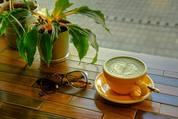 Uma Xícara Chá Verde Matcha Latte — Fotografia de Stock
