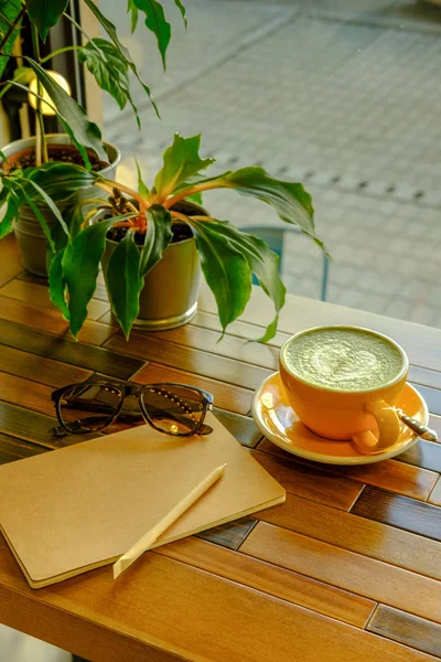 Une Tasse Thé Vert Matcha Latte — Photo
