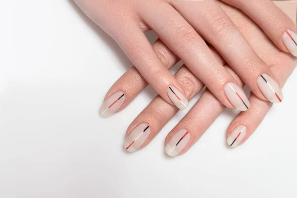 Nails Design Handen Met Met Een Mat Minimalistische Manicure Close — Stockfoto