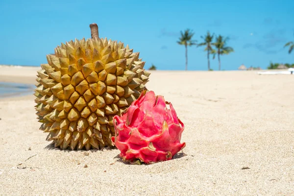 Fructe Durian și fructe Dragon — Fotografie, imagine de stoc