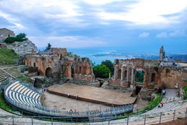 Antik Yunan tiyatrosu Taormina, Sicilya, İtalya