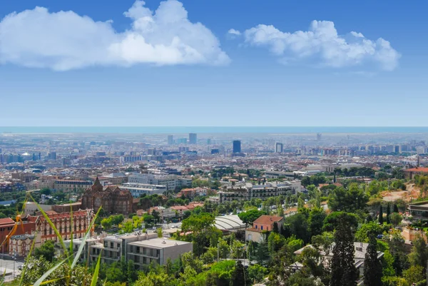 巴塞罗那市从Tibidabo山的全景 — 图库照片