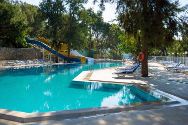 Kanakli, Alanya, Türkiye - 17 Mayıs 2018: Alanya 'daki Larissa Green Hill Sahili Bölgesi