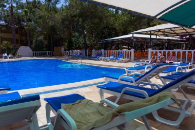 Kanakli, Alanya, Türkiye - 20 Mayıs 2018: Alanya 'daki Larissa Green Hill Sahili Bölgesi