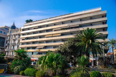 Nice, Fransa - 25 Eylül 2009: Nice, Fransa 'nın güzel çeşitli mimarisi