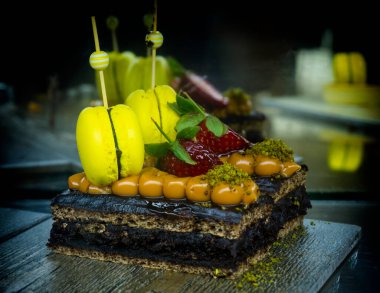 En leziz renkli pasta. Doğu tatlıları