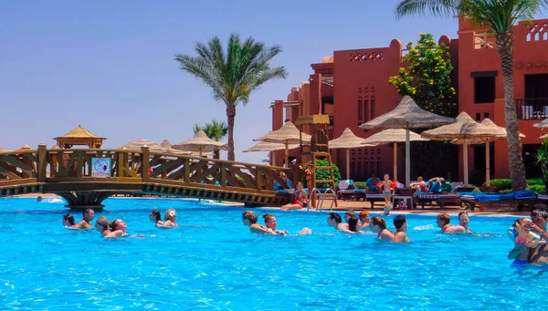 Sharm Sheikh Ägypten April 2014 Animationsprogramm Aqua Aerobic Pool Des — Stockfoto