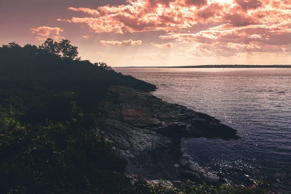 Panoramiczny Widok Błękitną Zatokę Castle Hill Lighthouse Newport Rhode Island Obraz Stockowy